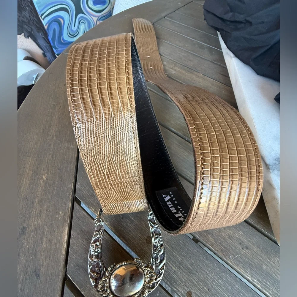 Vintage Ann Turk Beige “Snakeskin” Belt Sz 26”- 29” - Picture 2 of 3